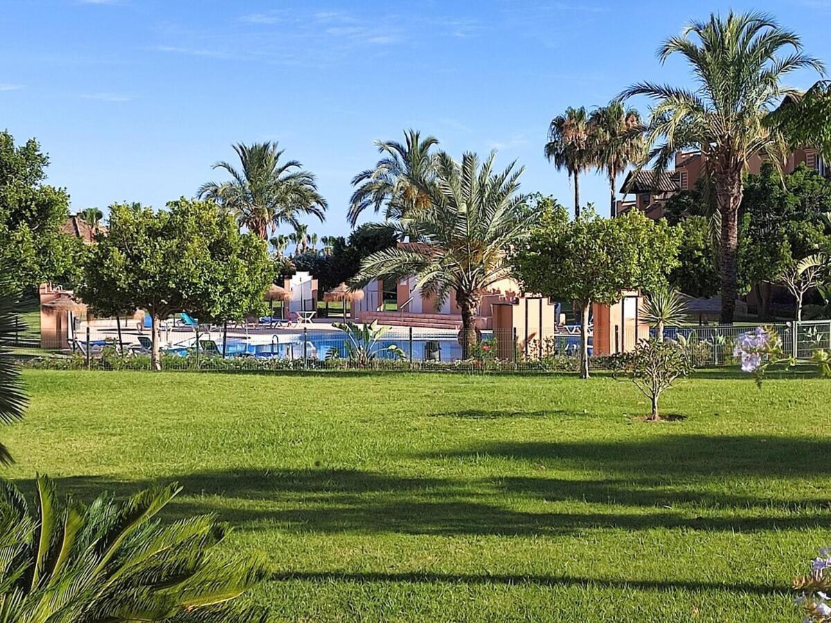 Casares Del Sol Lägenhet Exteriör bild